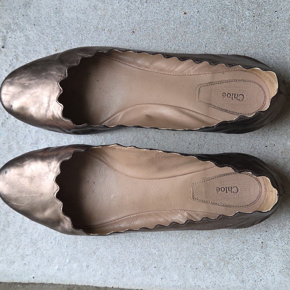 Chloe Lauren Flat